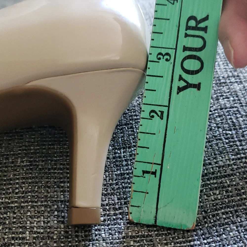 Life Stride Women's Taupe Pumps - Picture 3 of 9